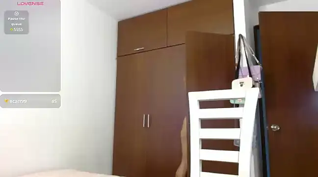 AnnitaSerna  online show from 12.10.24