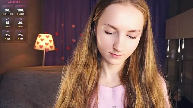 Snapshot of EsmaCarll chatting on 02.12.25 EsmaCarll online show from 02.12.25