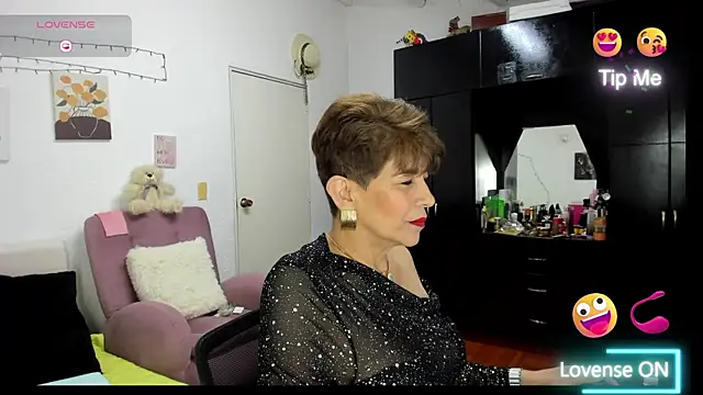 Angelina Stone 65 online show from 11.28.25