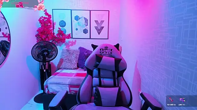 Snapshot of Tiara_rr chatting on 01.07.25 Tiara rr online show from 01.07.25