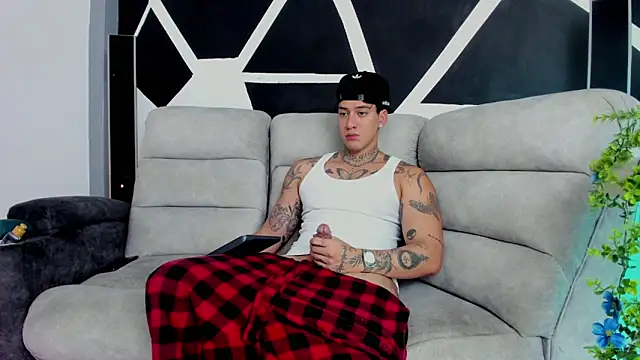 JUSTIN FULLER1 online show from 11.08.25