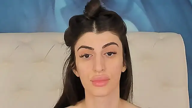 SkinnyDolly online show from 12.15.25