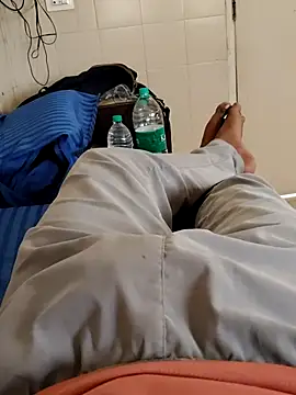 Snapshot of MrNick74 chatting on 10.29.25 MrNick74 online show from 10.29.25