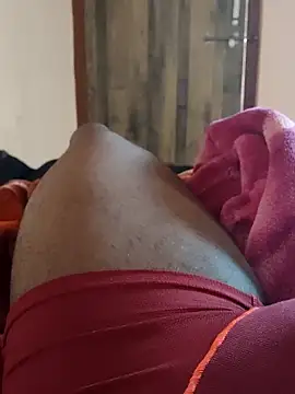 Snapshot of MrNick74 chatting on 11.30.25 MrNick74 online show from 11.30.25