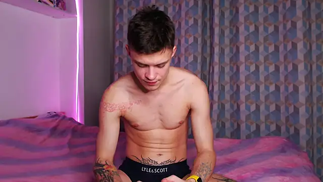 hornyadamsex online show from 11.20.25