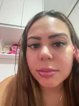 lariic online show from 03.15.25