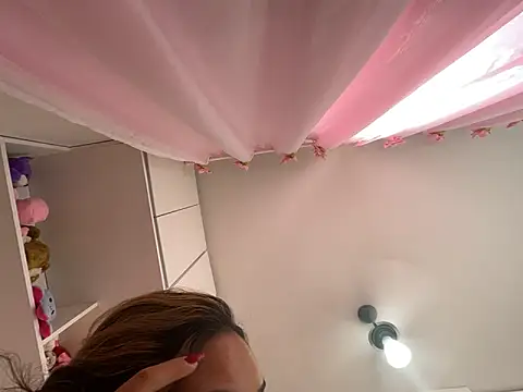 lariic online show from 03.20.25