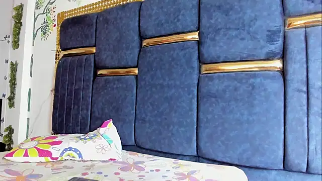 skaysanchez1 online show from 11.25.25