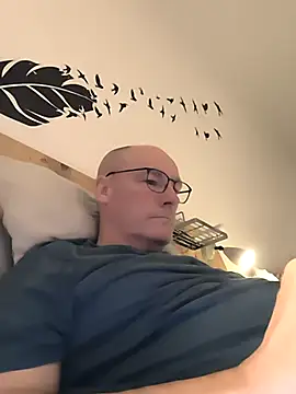 bogland33 online show from 12.04.25