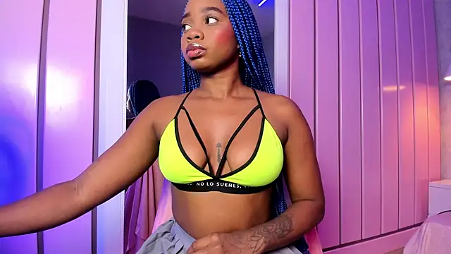 johannaMiller1 online show from 12.12.24