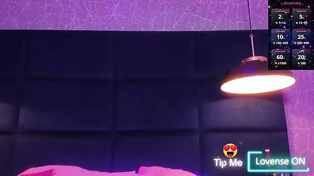 johannaMiller1 online show from 01.15.25