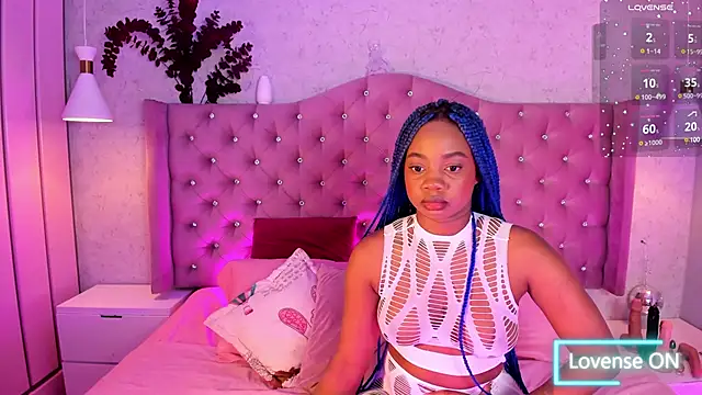 johannaMiller1 online show from 01.30.25