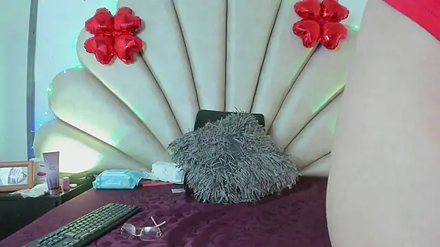 Anna  Spencer online show from 02.15.25