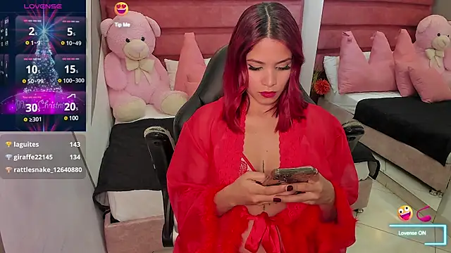 Snapshot of anna__duff chatting on 12.26.24 anna duff online show from 12.26.24