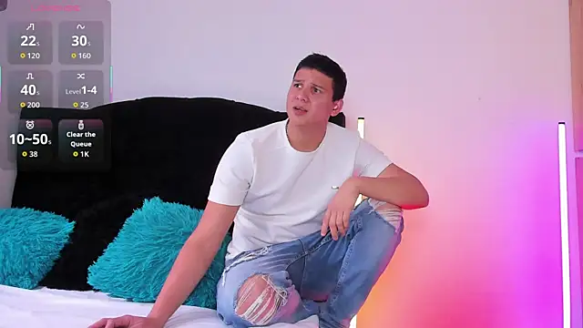 Snapshot of ANDREZALVAREZ chatting on 11.06.25 ANDREZALVAREZ online show from 11.06.25