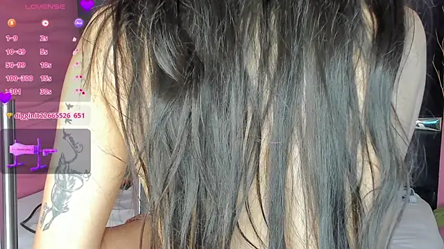 Snapshot of kinky_polar chatting on 02.06.25 kinky polar online show from 02.06.25