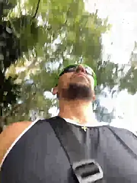 Snapshot of dantedesirexx chatting on 01.10.25 dantedesirexx online show from 01.10.25