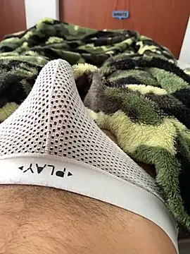 Snapshot of dantedesirexx chatting on 02.02.25 dantedesirexx online show from 02.02.25