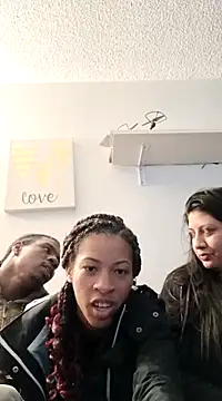 lightskinnbrazzy online show from 03.18.25