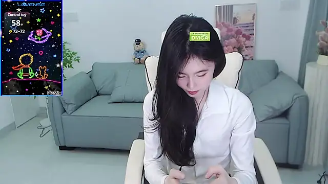 YiJin-a online show from 02.15.25