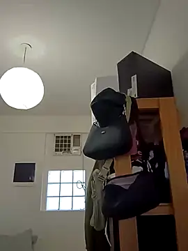 Alma-Mora online show from 03.17.25