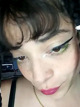 Snapshot of Elvishcassie_ chatting on 01.10.25 Elvishcassie online show from 01.10.25