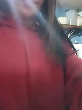 Snapshot of Elvishcassie_ chatting on 02.05.25 Elvishcassie online show from 02.05.25