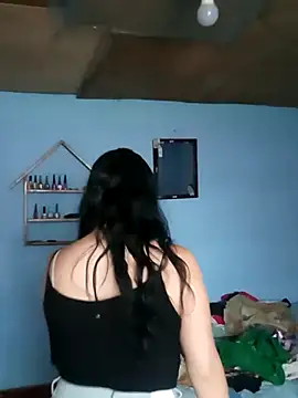 Snapshot of Elvishcassie_ chatting on 11.30.25 Elvishcassie online show from 11.30.25