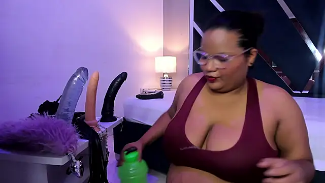 MhiaRey online show from 01.25.25