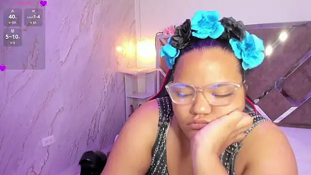 MhiaRey online show from 11.24.25