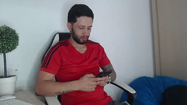 maxXximo777 online show from 02.18.25