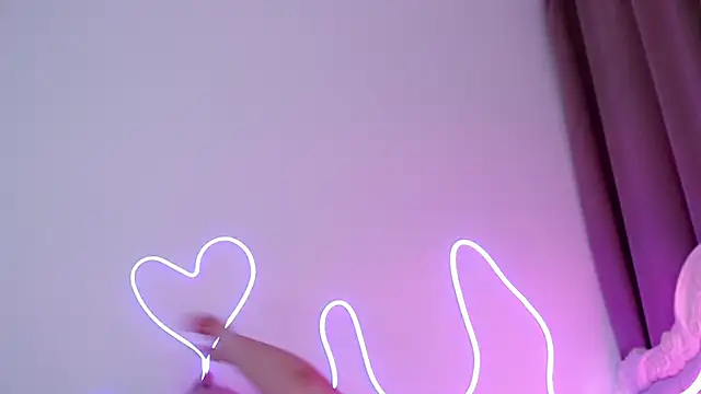 amina moonlightt online show from 09.30.25