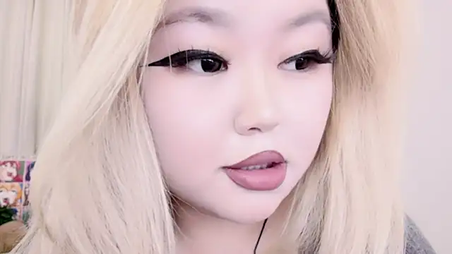 amelia sunlight online show from 03.14.25