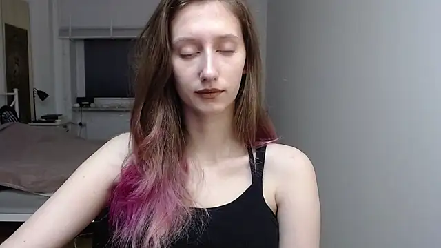 LUNA delight online show from 12.03.25