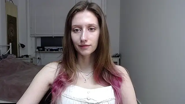 LUNA delight online show from 12.17.25