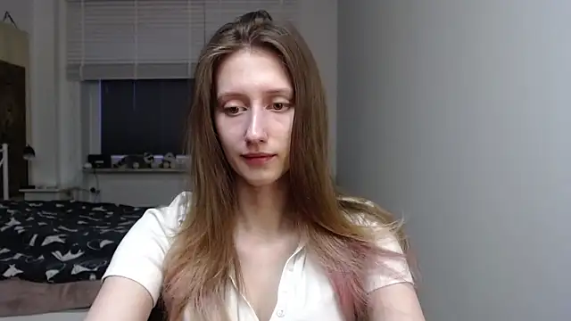 LUNA delight online show from 02.04.26