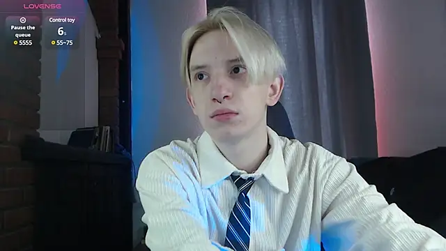 Snapshot of Ron_Vils chatting on 02.28.25 Ron Vils online show from 02.28.25
