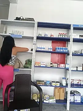 Snapshot of Megan_jennerr chatting on 11.18.25 Megan jennerr online show from 11.18.25