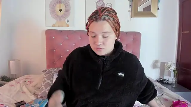 CelessteRedds online show from 09.18.25