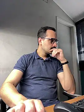 Snapshot of Superdad chatting on 10.02.25 Superdad online show from 10.02.25