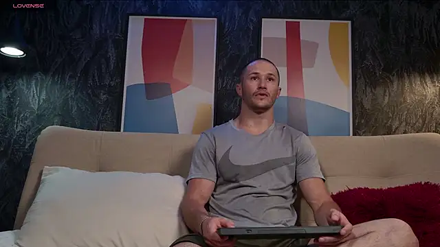 AxelFairchaild online show from 11.12.25