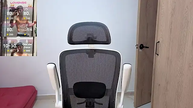 Cristopher23  online show from 10.12.25