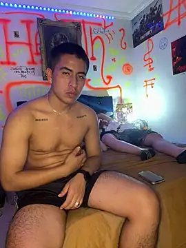 Snapshot of roguer_darkk chatting on 12.16.24 roguer darkk online show from 12.16.24