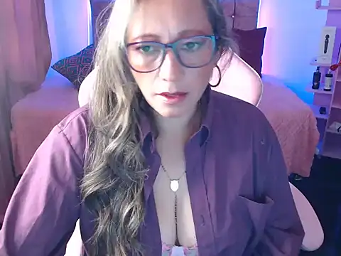 Melanyy 100 online show from 01.30.25