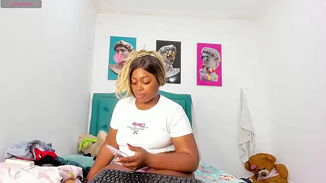 Lilybaudinx96 online show from 02.12.26