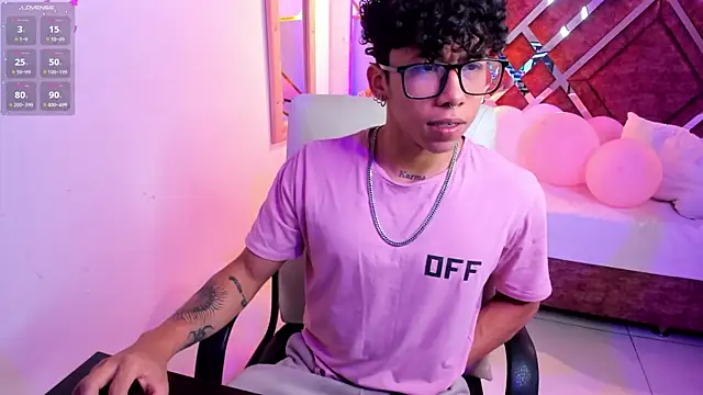 AkazaBoy  online show from 03.17.25