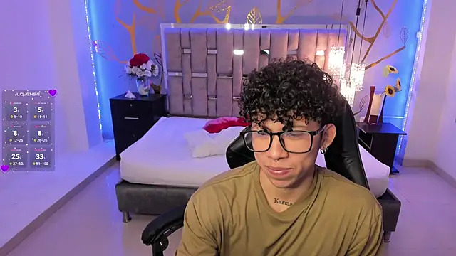 AkazaBoy  online show from 03.20.25