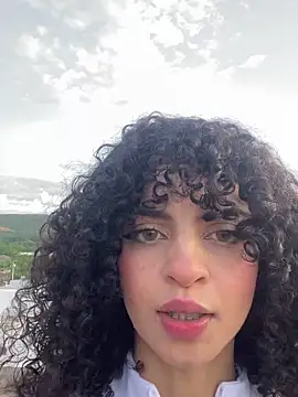 CurlyRose   online show from 12.15.25