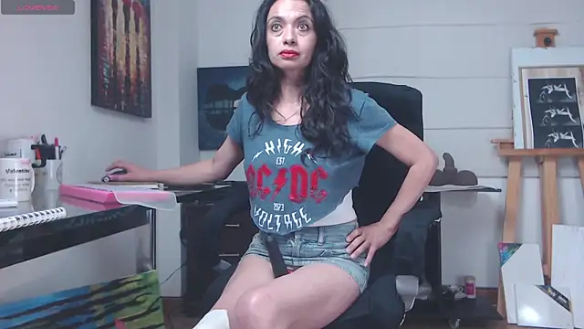 Afrodita Arggeniss online show from 10.17.25