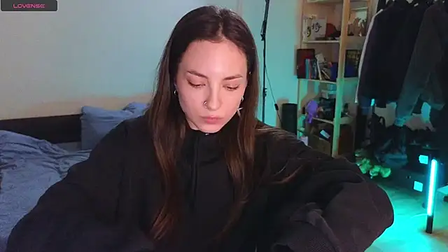 Space X Roxy  online show from 03.03.25